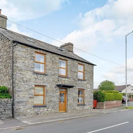 Luxury Farmhouse Spacious Garden 6 Bedrooms Soutergate